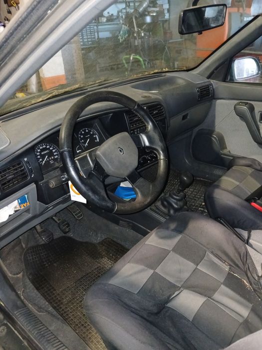 Renault 5