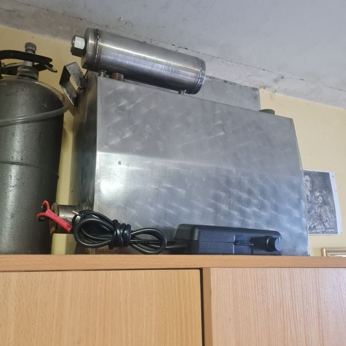 Дистилятор новий