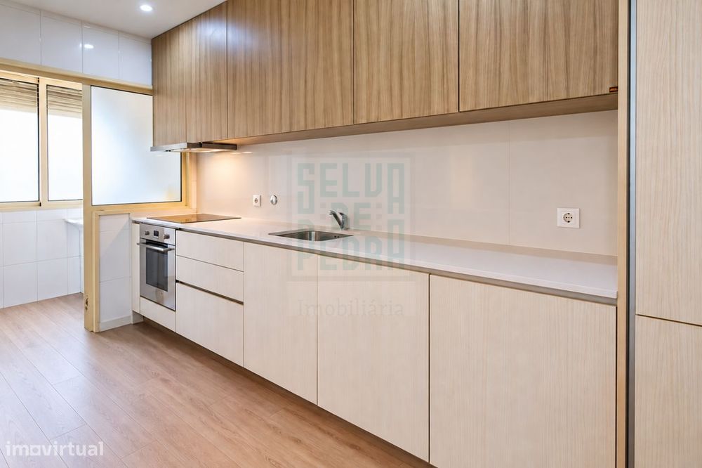 T2 mobilado e equipado na Areosa | Porto | ideal para habitação ou i