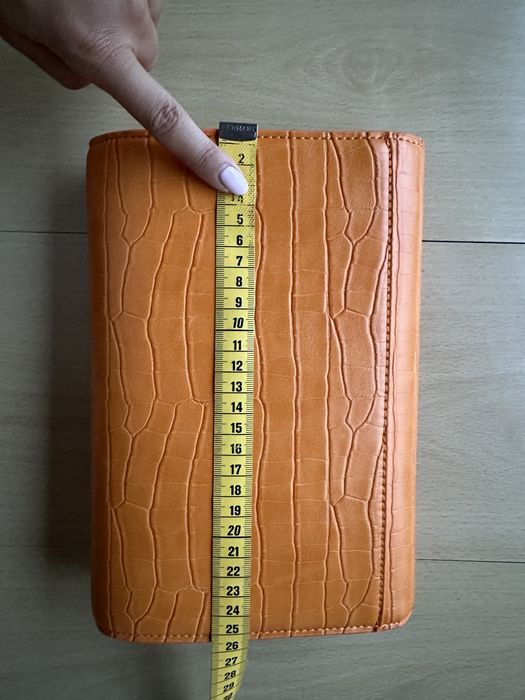 Mala envelope cor de laranja