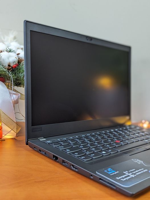 В ідеальному стані  ноутбук Lenovo ThinkPad T480s/14/IPS/I7-8/8/256/