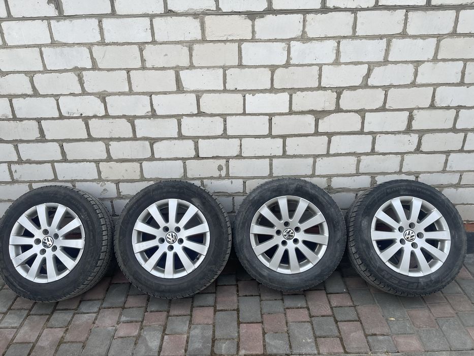 Диски оригінальні passat r16 з зимовою гумою kapsen