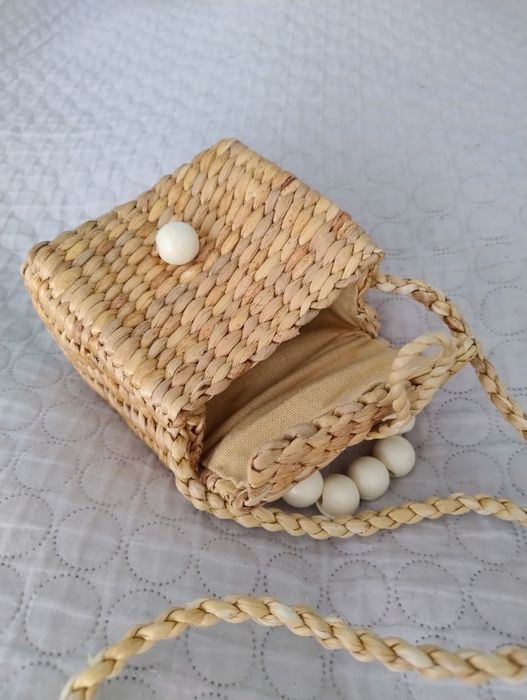 Słomiana torebka mini Boho z Bali