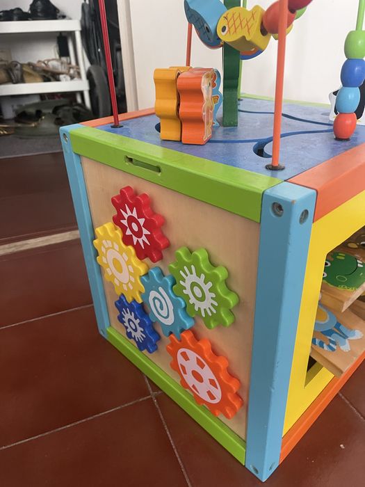 Brinquedo sensorial/educativo