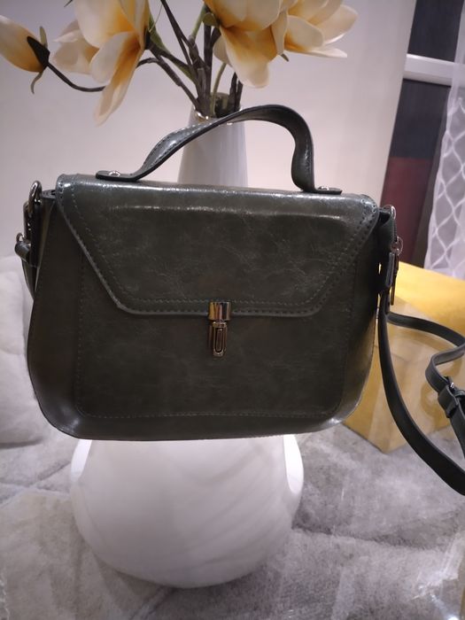 Torebka damska na długim pasku