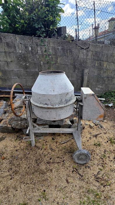 Betoneira 190L Elétrica