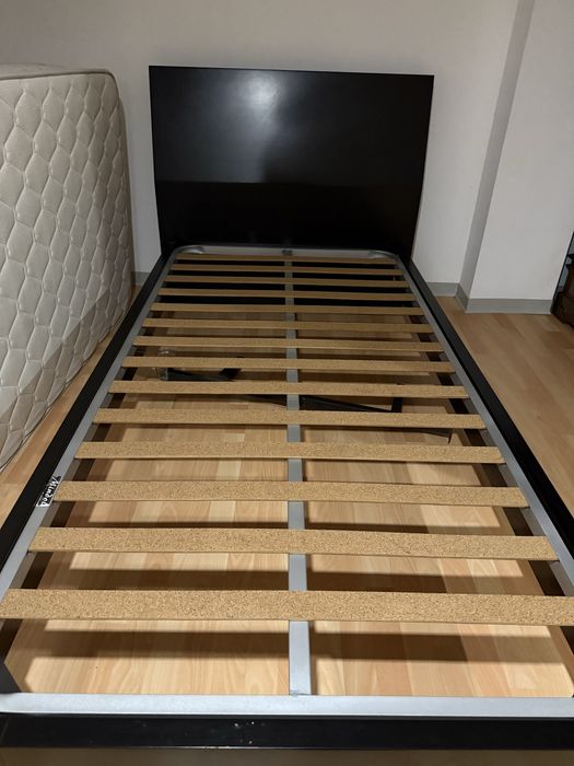 Cama de solteiro + estrado + colchão