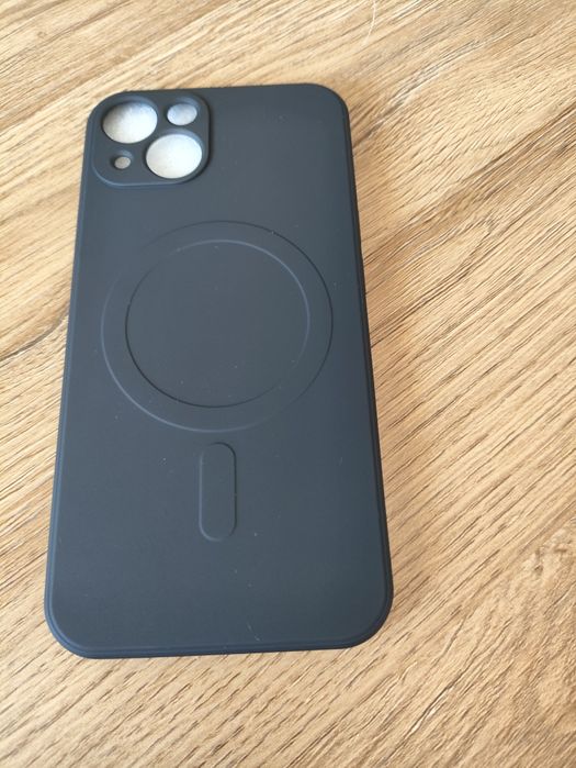 Etui iPhone 13 - nowe