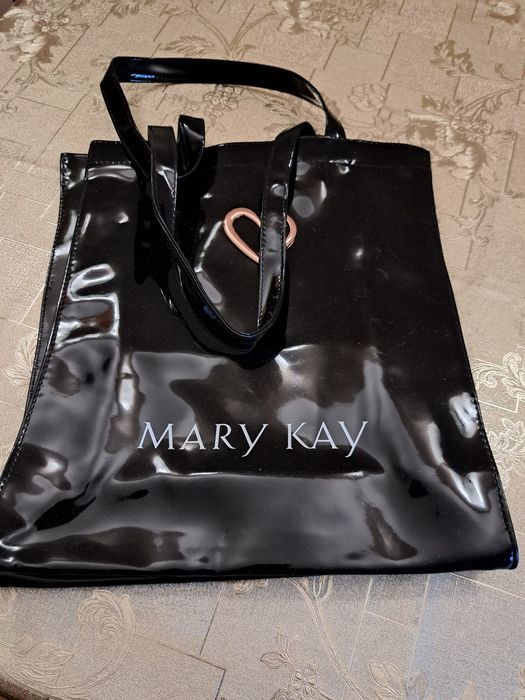 Сумки Mary Kay, різні на вибір