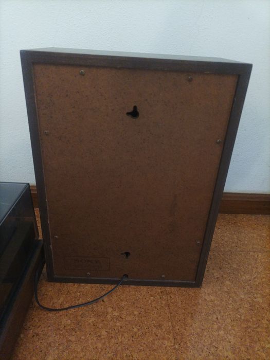 Gira discos / K7 / rádio amplificado Sony