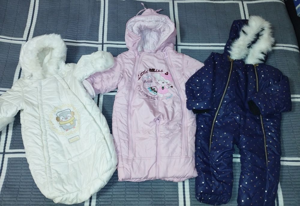 Комбинезон осень - зима на девочку .