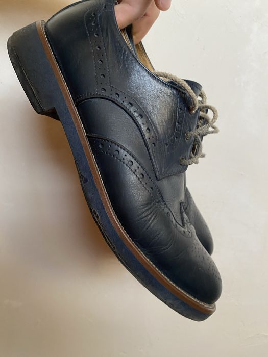 Взуття мешти туфлі