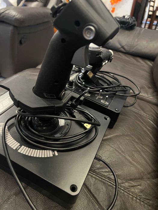 Joystick Hotas X56 Completo - PC