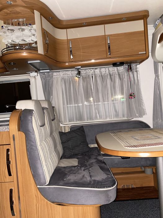 Kamper integra hymer