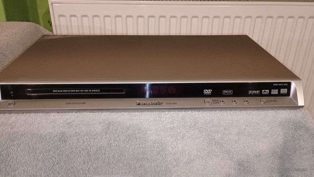 Odtwarzacz dvd panasonic s 42
