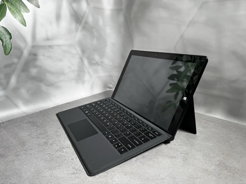 Планшет-трансформер Linx 12V64EDU / Atom x5-Z8330 / 4GB / 64GB / 12" Full HD Touch