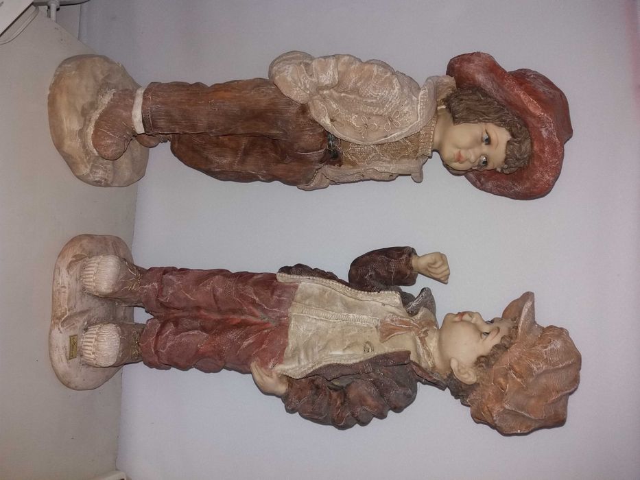 Marble-like Statuettes