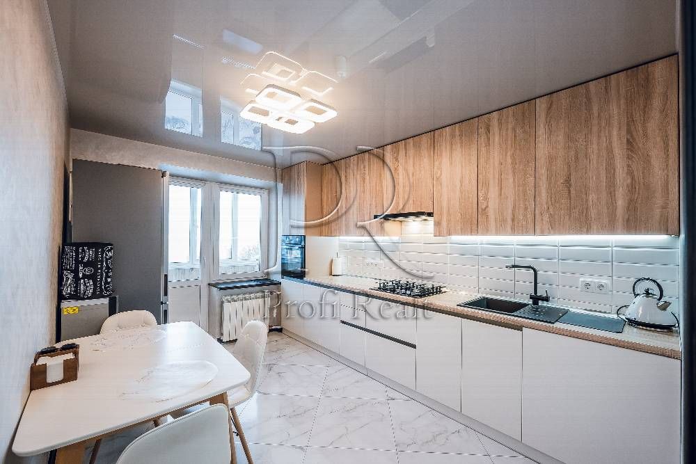 Продаж 3 кімн. квартири за адресою/Героїв УПА/ Незалежності/Бровари