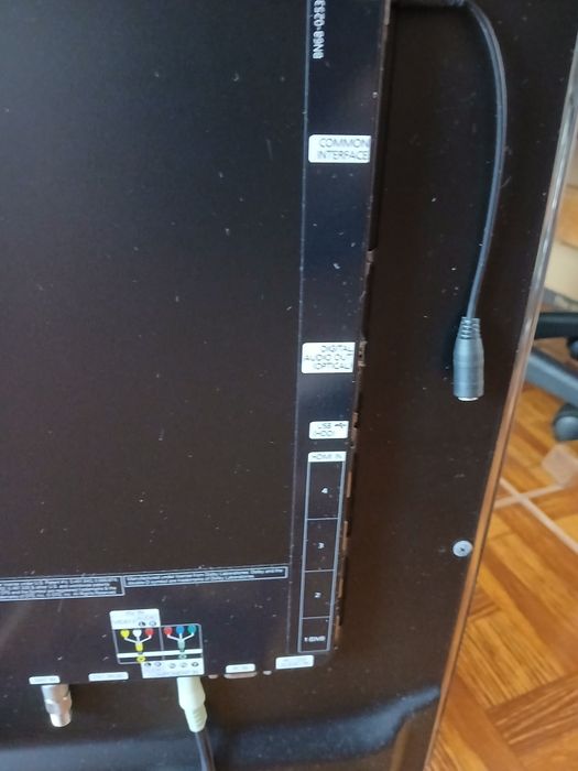 Vendo monitor/televisao de 32 polegadas 60 hz