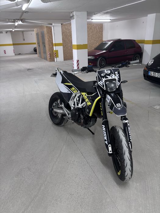 Vendo husqvarna 701 supermoto