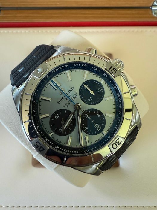 Breitling Chronomat B01 Chronograph 42 Stal-Platyna /  2024