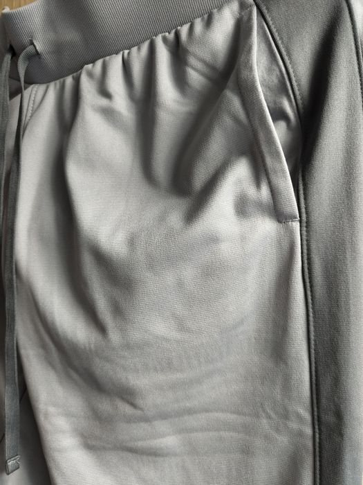 Nowy dres damski Under Armour Tricot-M