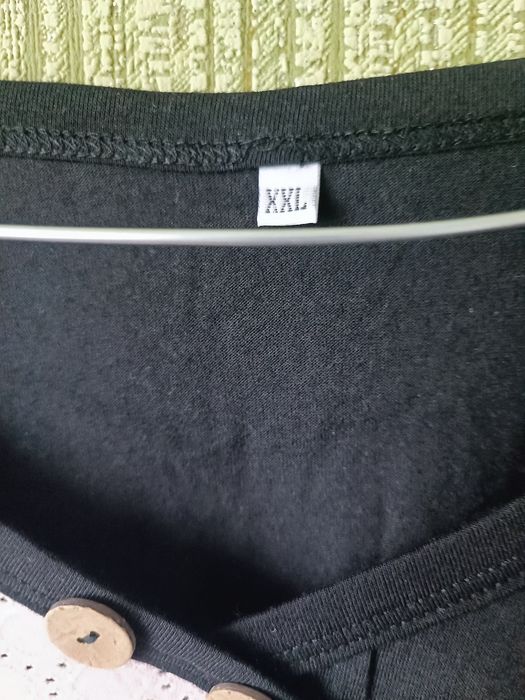 Легка жіноча блуза XXL з ажурною вставкою