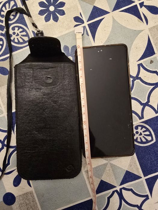 Capa de Telemóvel com cordão