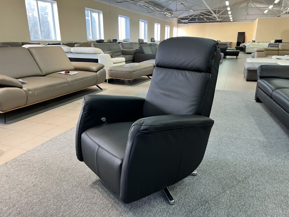 Крісло чорне  шкіряне реклайнер виставкове шкіра нове