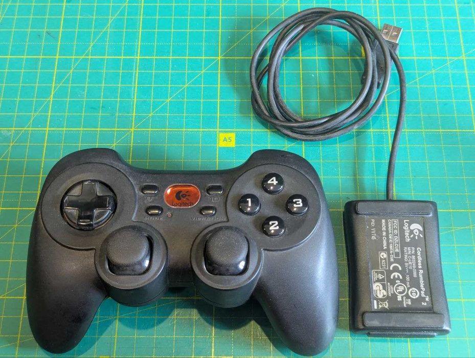 Бездротовий джойстик геймпад Logitech Cordless Rumblepad 2 б/в (для ПК /ЧПУ Mach3)