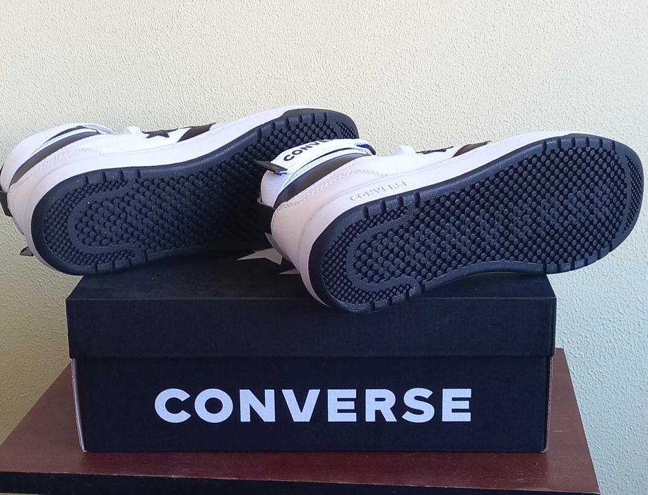 Кроссовки или кеды высокие CONVERS белые