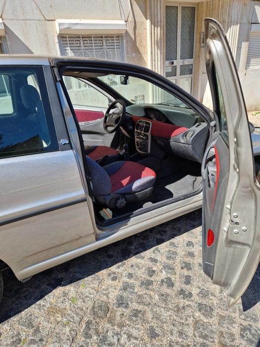 Lancia em super bom estado