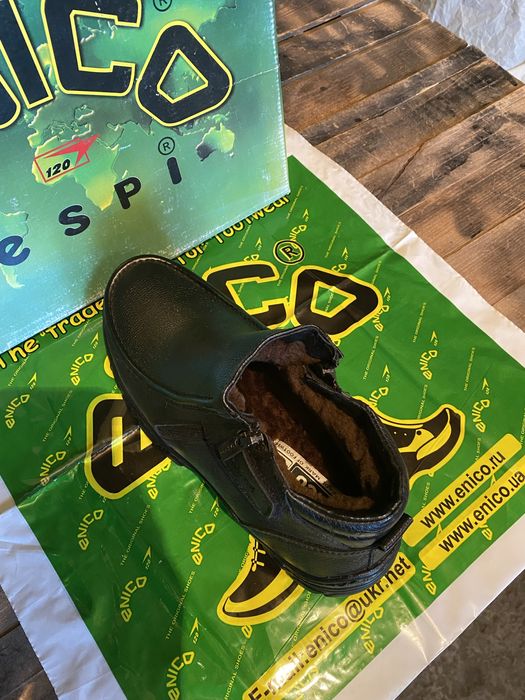 Зимові черевики “enico” з натуральної шкіри та натуральним хутром 40р