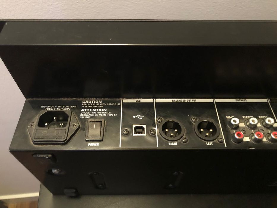 Behringer NOX1010 Pro mixer (Mesa de Mistura)