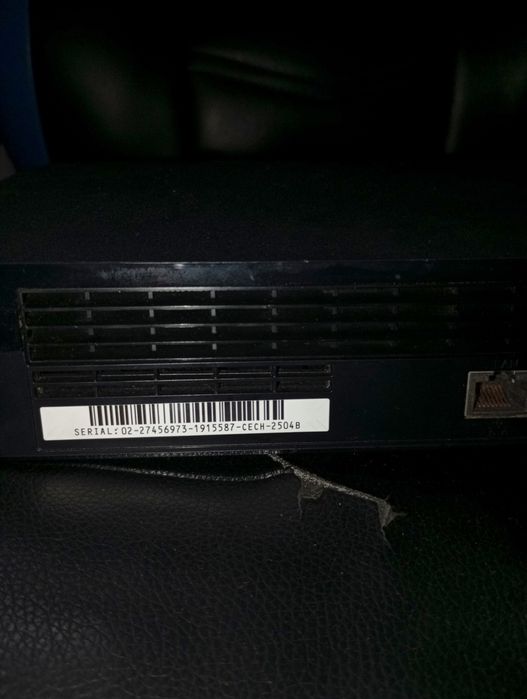 PS3 HEN 3.5.0 com 320GB como nova!