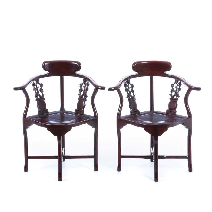 Par de cadeiras de canto chinesas, madeira exotica oriental