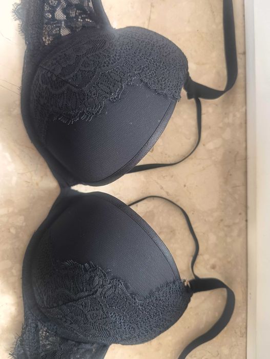 Stanik Biustonosz pushup. NEXT 80C