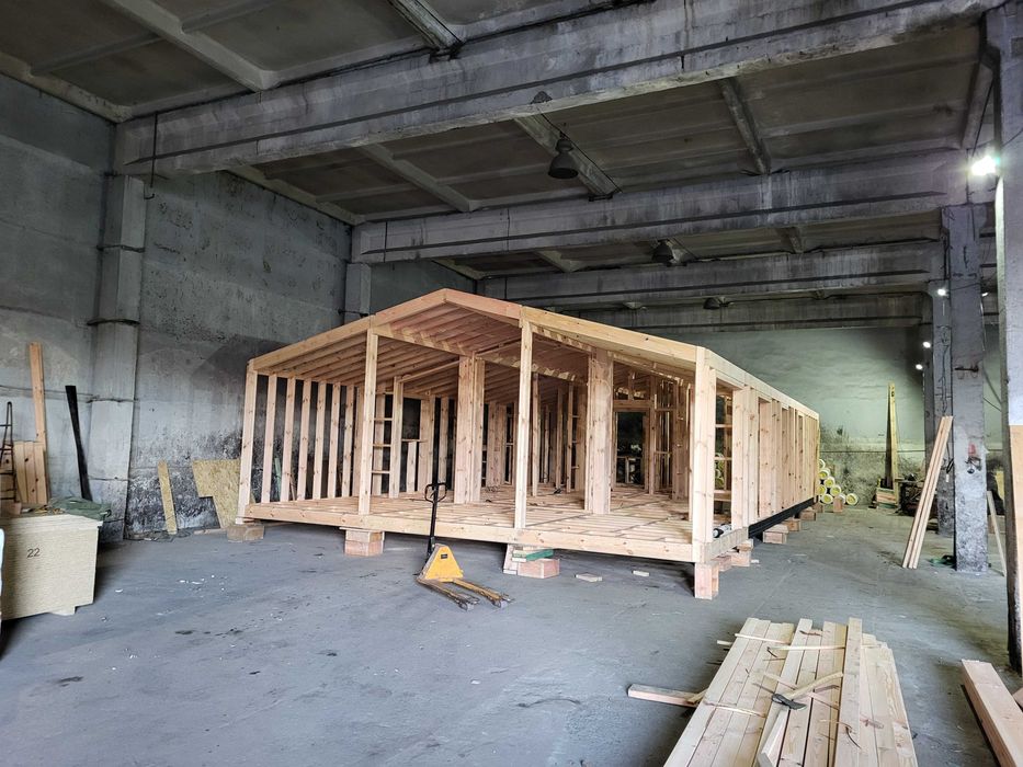 Продам промисловий комплекс 1294 м², ділянка 0,97 га, КТП, орендар