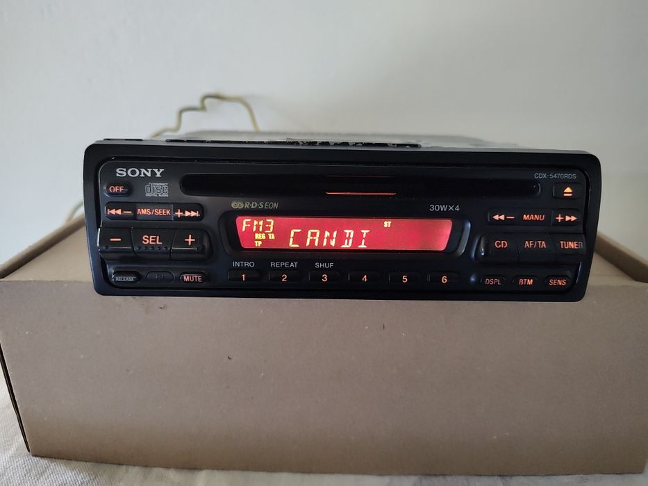 Radio samochodowe Sony CDX-5470RDS dwa kolory podświetlenia lata 90