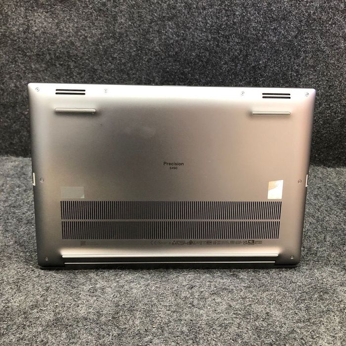 DELL Precision 5490 14" Touch Ultra 9 185H/64GB/512GB/RTX 2000 Ada