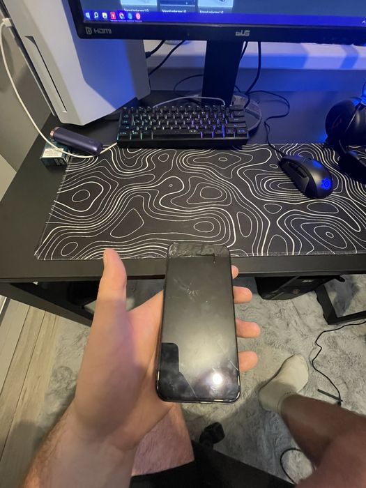 Iphone X 64gb (uszkodzony)