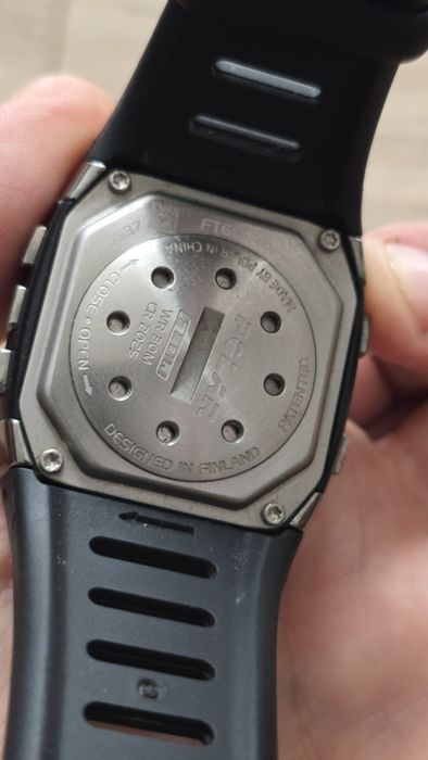 Продам годинники Polar