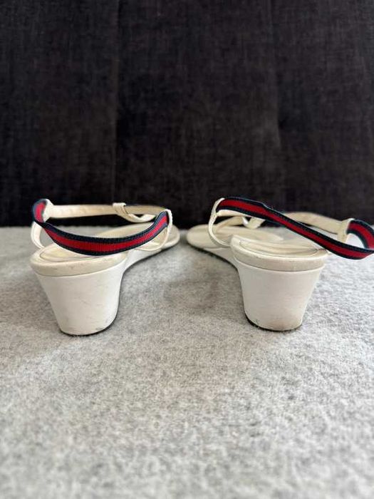 Gucci Leather Web Accent Leather T-Strap 40 sandały japonki na obcasie