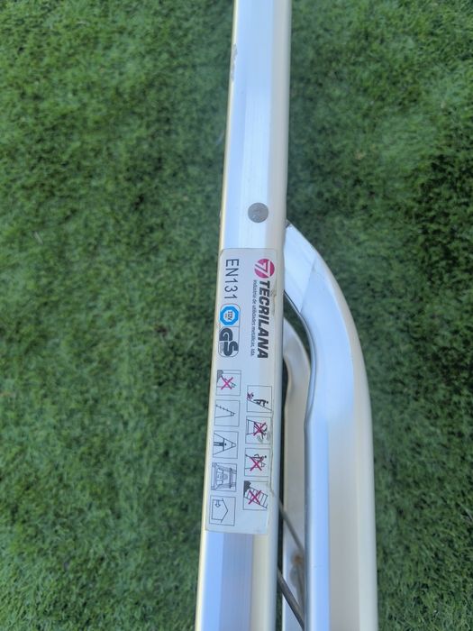 Escadote 160cm - 3 unidades metal