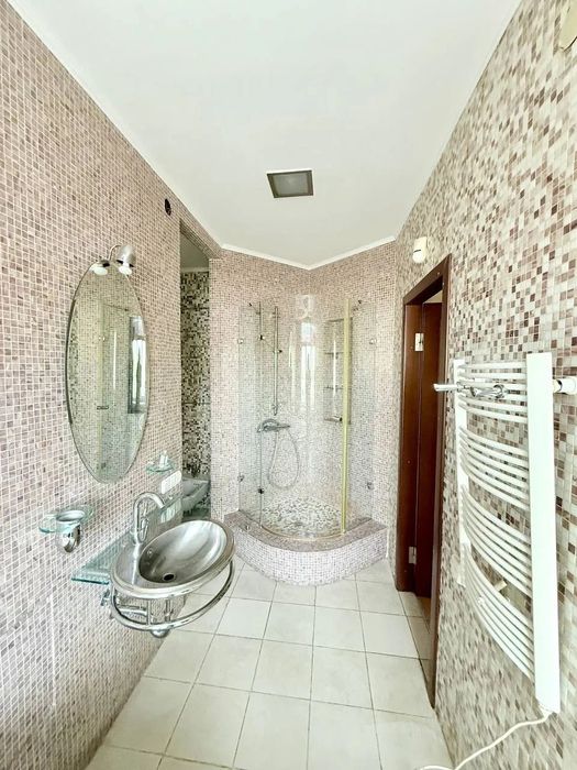 Продам квартиру парк Шевченка