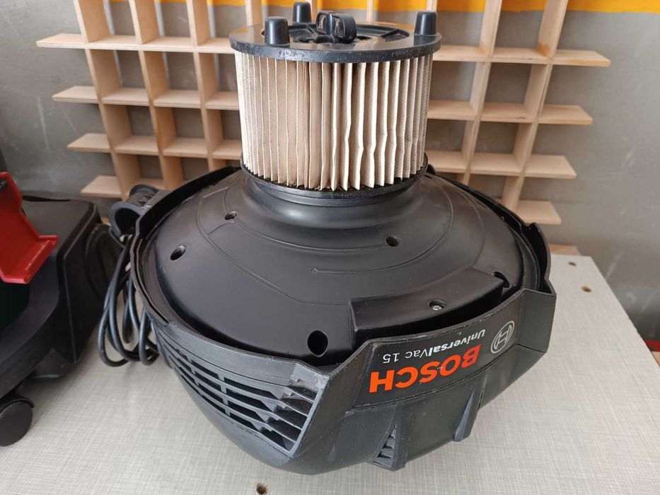 Пылесос Bosch Universal 15