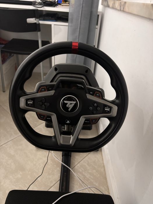 Thrustmaster T248 volante + pedias