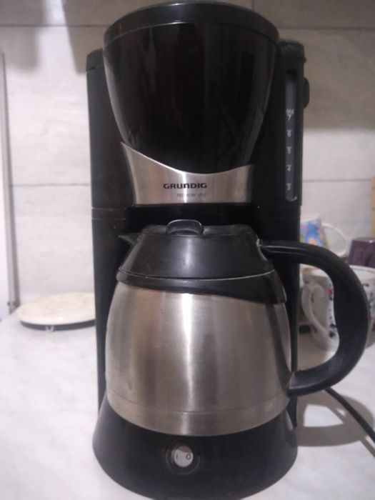 Продам кофеварку