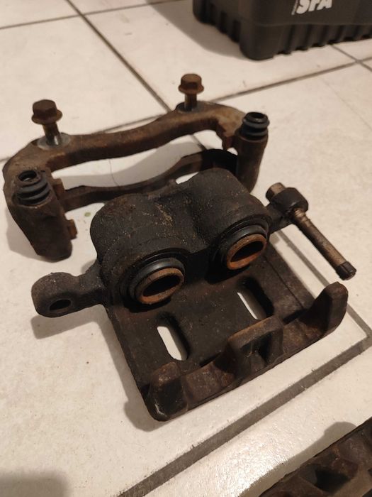 Zaciski hamulcowe Mitsubishi Eclipse GSX 2G 95-99