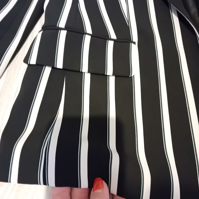 H&M biało-czarna marynarka M jak nowa